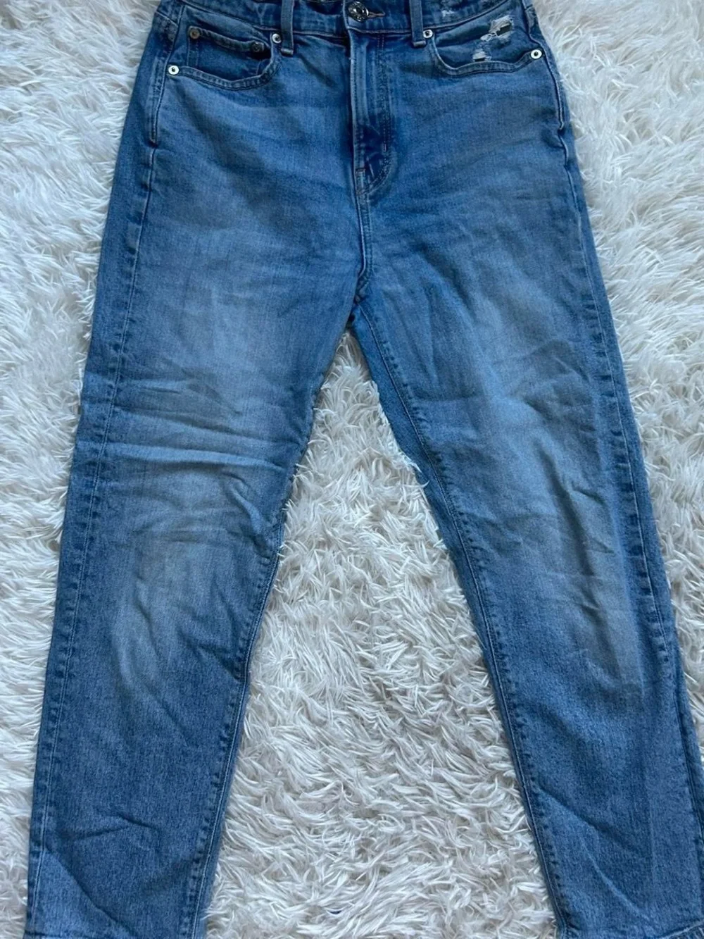 American Eagle Outfitters Light Blue High-Rise Distressed Jeans